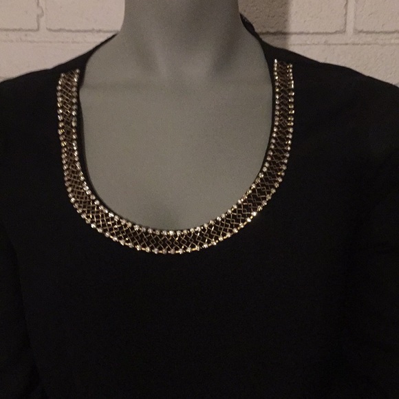 Top - Picture 2 of 6